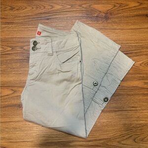 Christopher Blue Tan Capris with Straight Leg Style